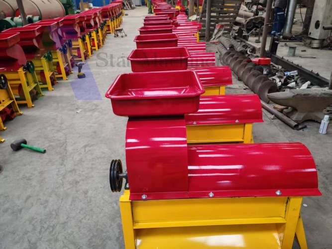 Corn thresher machine