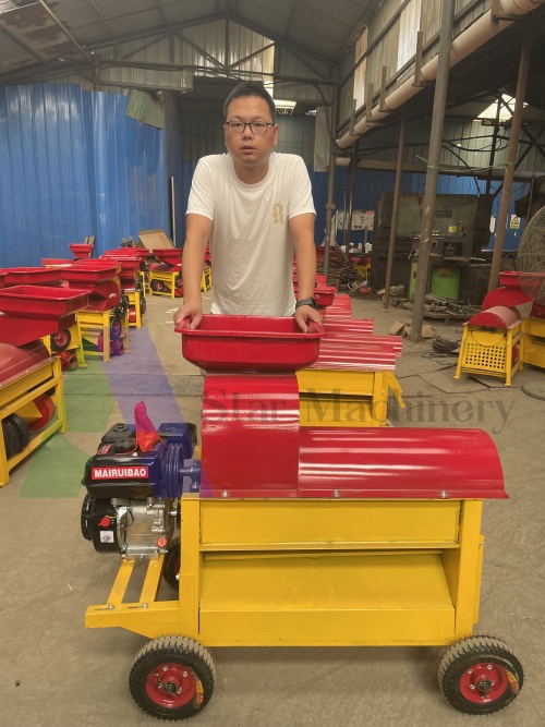 Corn thresher machine