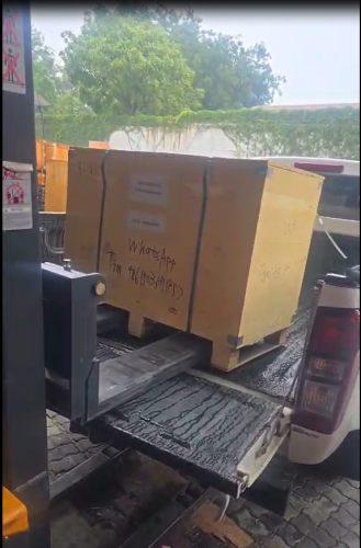 Clients Collected Diesel Feed Pellet Machine from Johannersburg South Africa warehouse