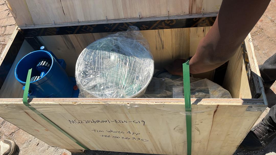 Zimbabwe client picked up electric feed pellet machine from our Harare warehouse Zimbabwe client picked up electric feed pellet machine from our Harare warehouse